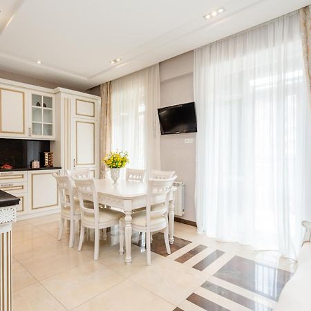 3Bd-2Bth Apartment In Tbilisi City Center Екстериор снимка
